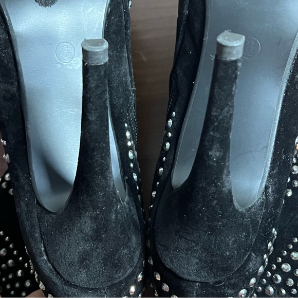 Olivia Miller Knee High Black Boots Studded Detail All Throughout Size 6 NWOT - Picture 7 of 10